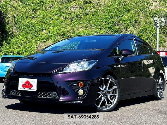 Toyota PRIUS 2014-10 281896-0