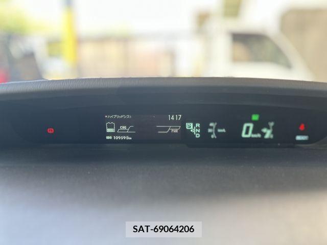 Toyota PRIUS 2015-06 366454-16