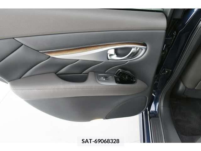 Nissan FUGA 2020-03 353736-12