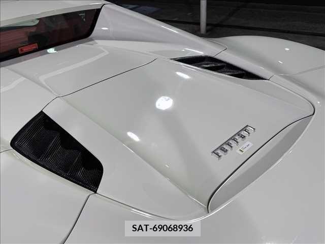 Ferrari 488 Spider 2018-01 395453-11