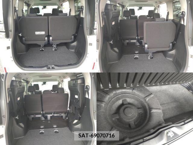 Toyota VOXY 2019-07 321613-4