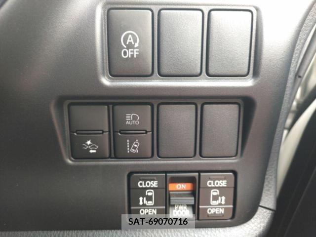 Toyota VOXY 2019-07 321613-10