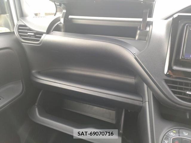 Toyota VOXY 2019-07 321613-15
