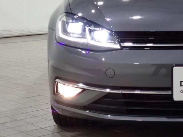 VolksWagen GOLF 2018-02 11351-10