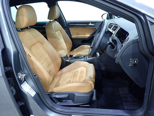 VolksWagen GOLF 2018-02 11351-19