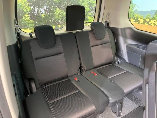 Nissan SERENA 2018-01 4480-10