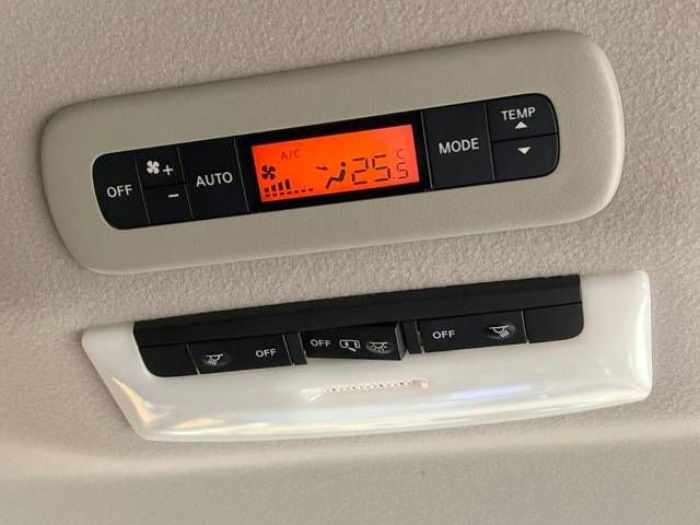 Nissan SERENA 2018-01 4480-5