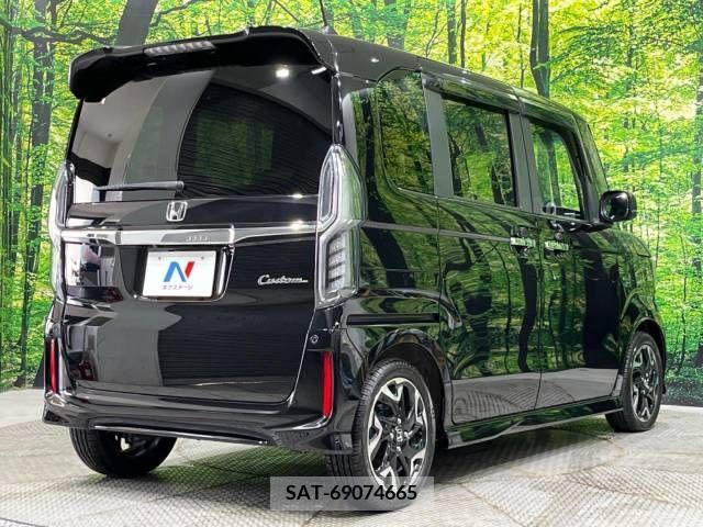 Honda N BOX CUSTOM 2019-08 214268-17