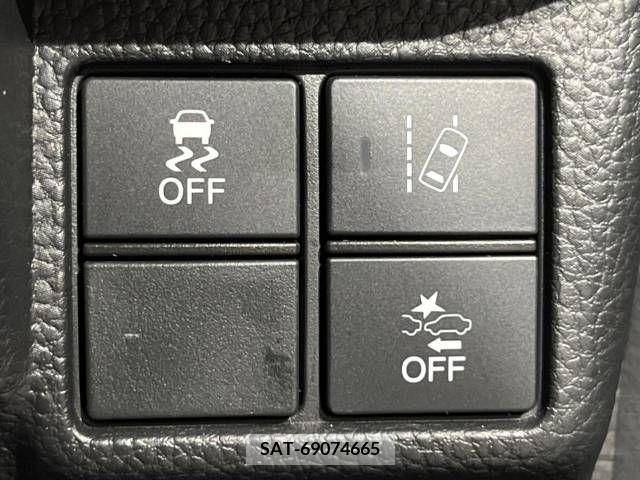 Honda N BOX CUSTOM 2019-08 214268-4