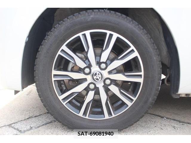 Toyota Pixis Mega 2019-04 382313-11