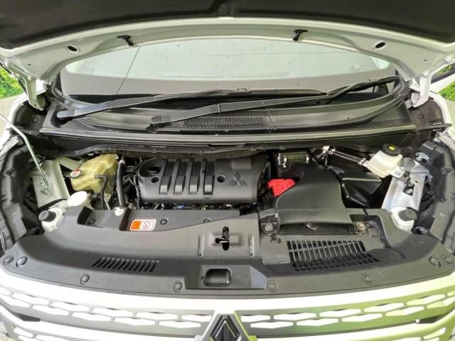 Mitsubishi DELICA D5 2023-06 12869-19