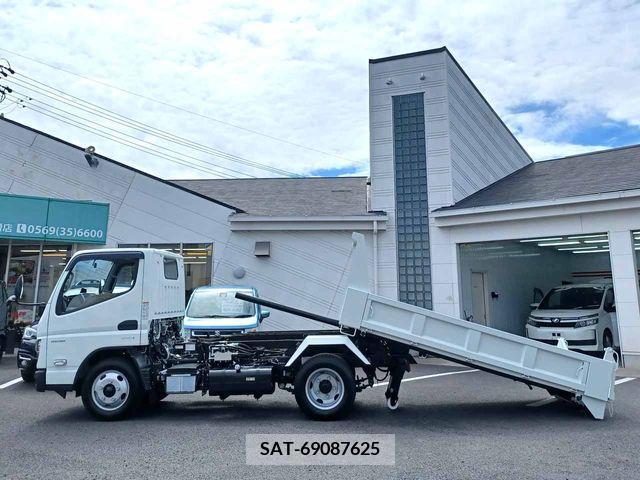 Mitsubishi CANTER 2023-12 302538-0