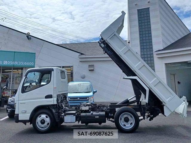 Mitsubishi CANTER 2023-12 302538-3