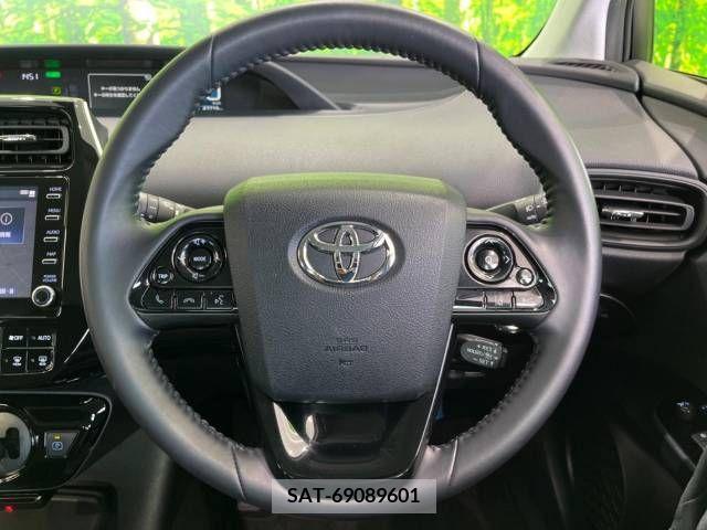 Toyota PRIUS 2022-07 322514-8