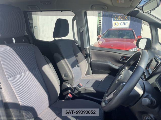 Toyota NOAH 2017-02 279547-4