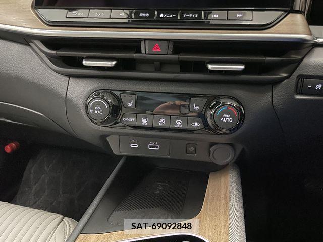 Nissan AURA 2022-01 293006-21
