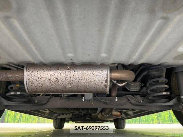 Nissan SERENA 2011-12 367773-18
