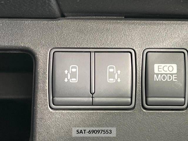 Nissan SERENA 2011-12 367773-2