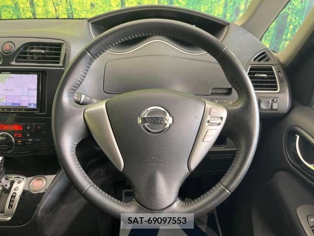 Nissan SERENA 2011-12 367773-11