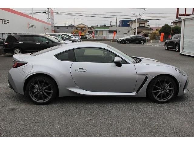 Subaru BRZ 2022-11 183104-10