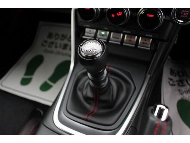 Subaru BRZ 2022-11 183104-1