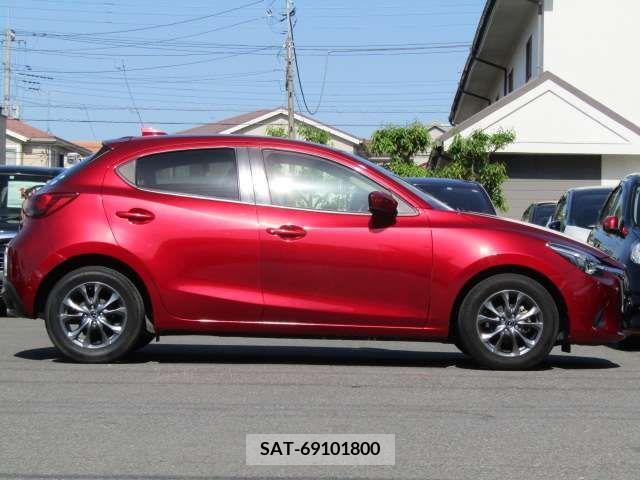 Mazda DEMIO 2018-01 296555-3