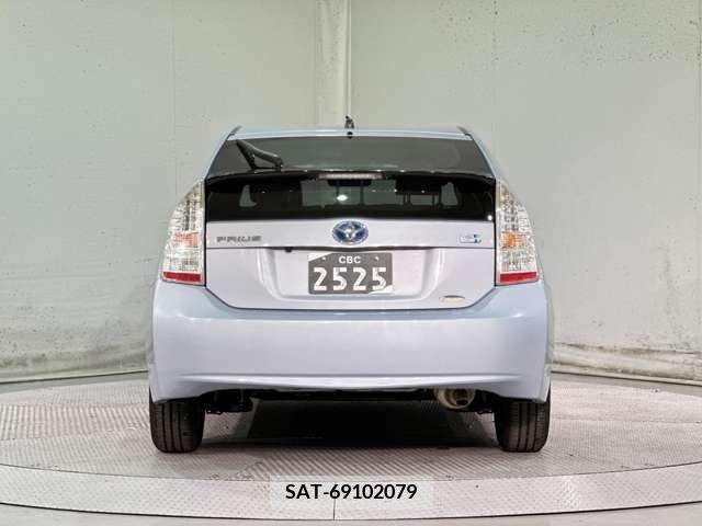Toyota PRIUS 2010-06 281923-9