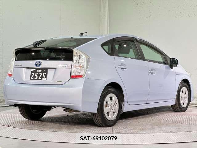 Toyota PRIUS 2010-06 281923-8
