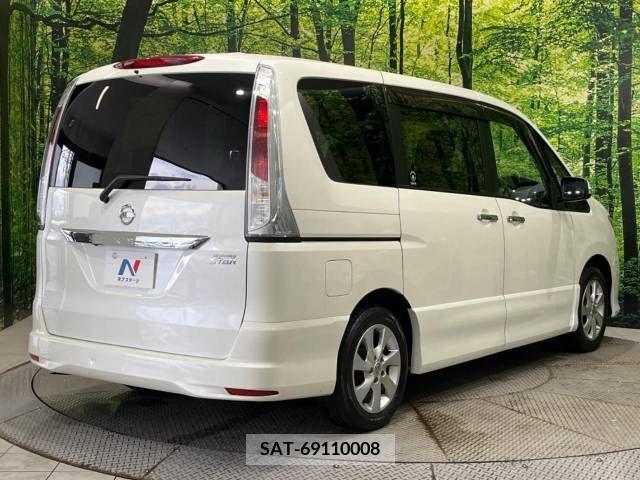 Nissan SERENA 2011-03 367799-18