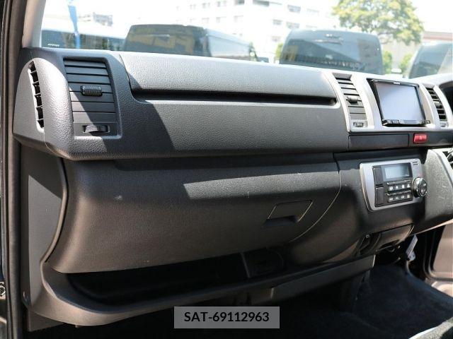 Toyota REGIUSACE VAN 2016-01 283007-5