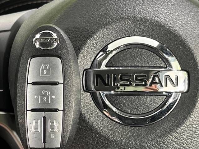 Nissan SERENA 2017-12 195215-5