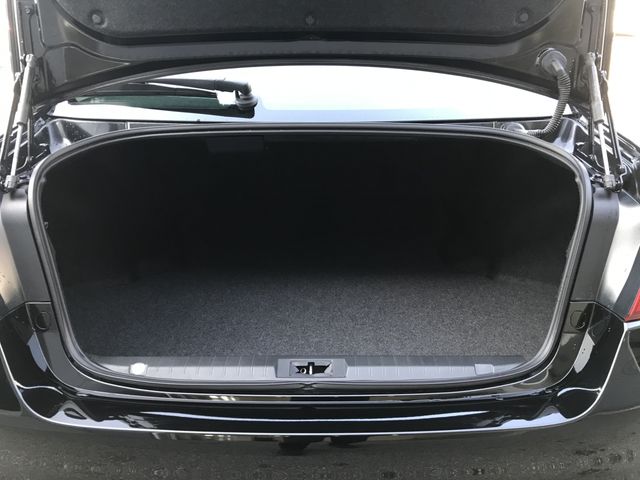 Subaru LEGACY B4 2017-03 193808-12