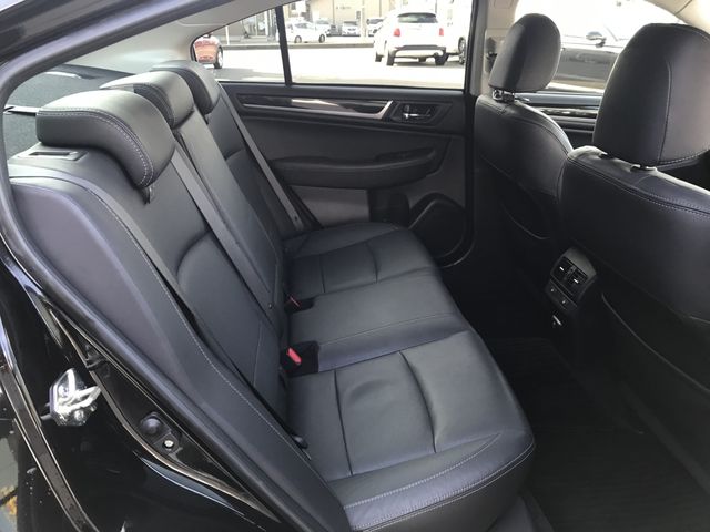 Subaru LEGACY B4 2017-03 193808-11