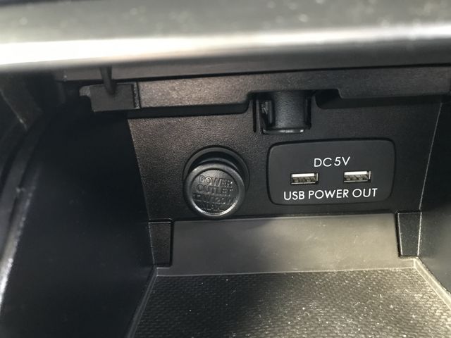 Subaru LEGACY B4 2017-03 193808-22