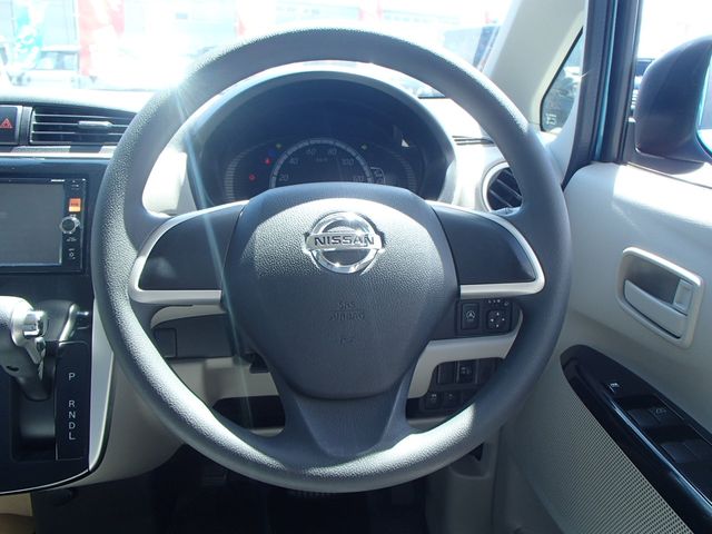 Nissan DAYZ 2015-07 4258-13