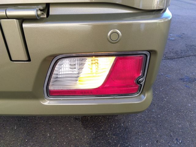 Daihatsu HIJET VAN 2023-04 187493-6