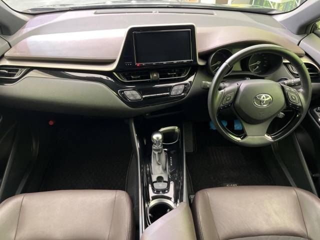 Toyota C-HR 2017-08 4799-1