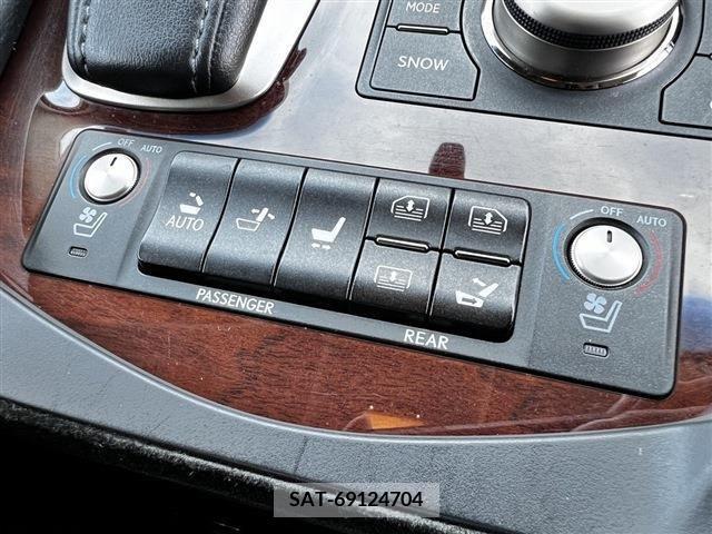 Lexus LS 2013-02 216827-16