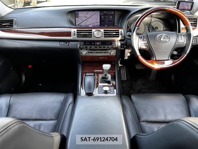 Lexus LS 2013-02 216827-12