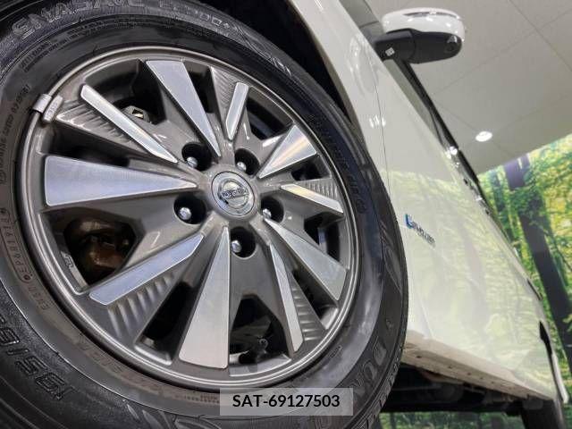 Nissan SERENA 2018-07 210443-14