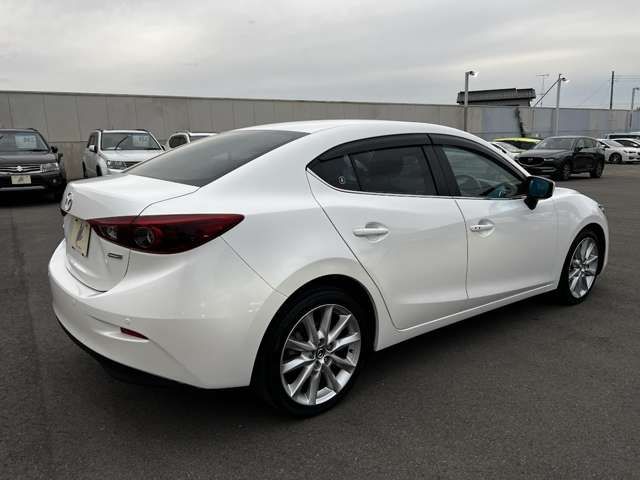 Mazda AXELA 2017-12 10831-16