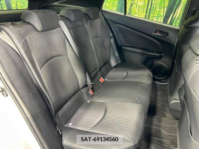 Toyota PRIUS 2017-07 366497-9