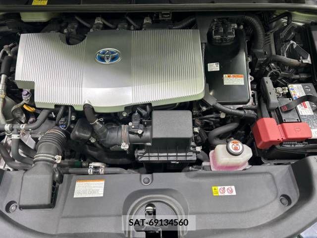 Toyota PRIUS 2017-07 366497-18