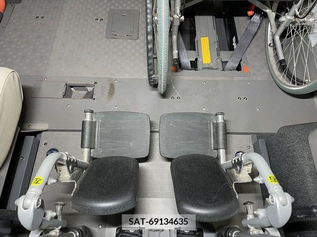 Nissan Caravan 2011-02 263636-10