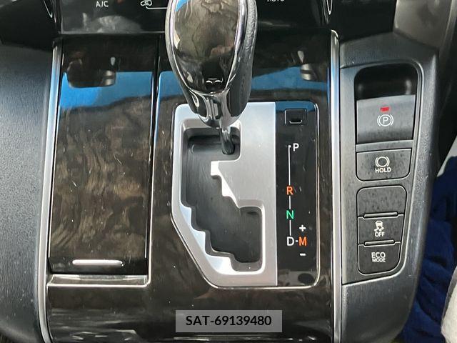 Toyota ALPHARD 2016-09 209479-18