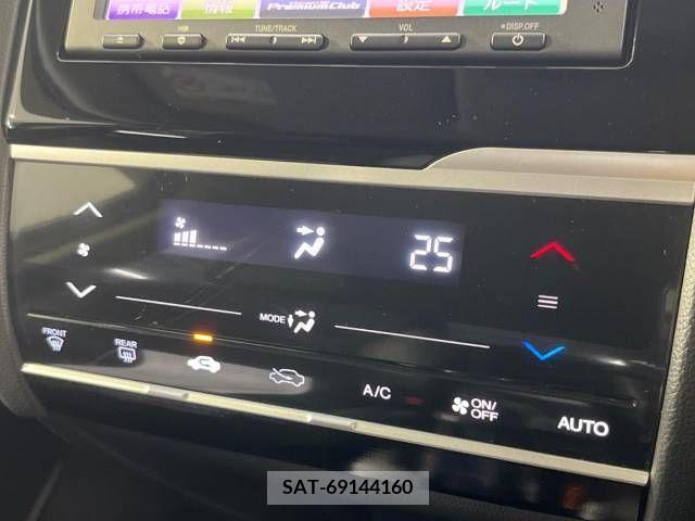 Honda FIT HYBRID 2014-06 360235-6
