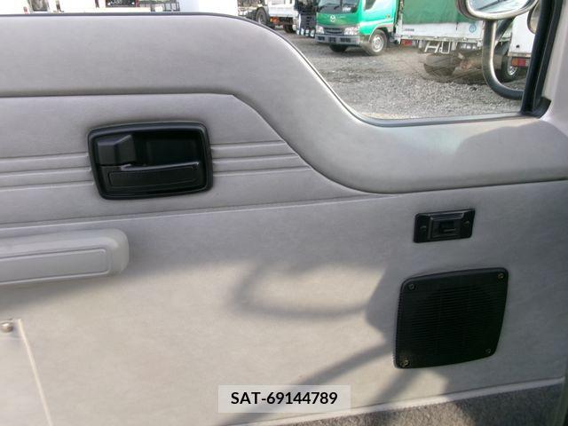 Isuzu Fargo 1985-04 202778-20