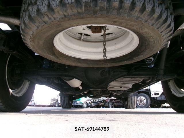 Isuzu Fargo 1985-04 202778-25