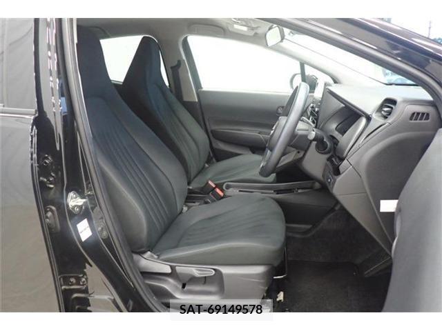Toyota AQUA 2022-01 389258-20