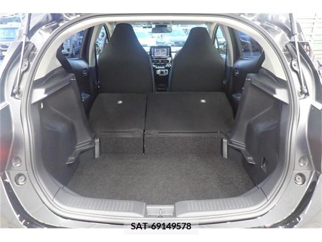 Toyota AQUA 2022-01 389258-27